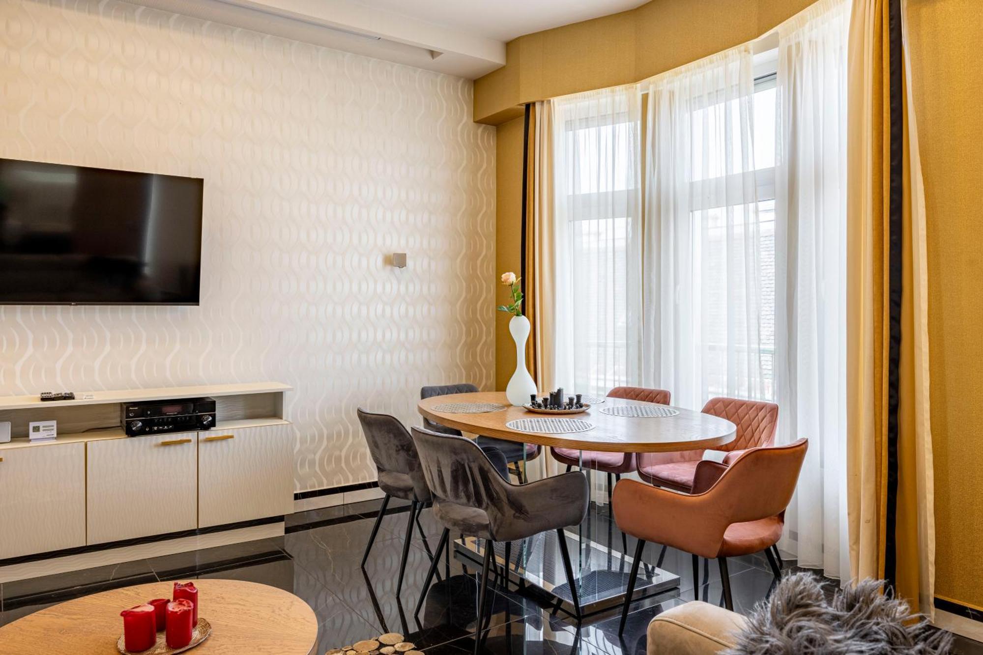 Luxury Royal Central Apartment By Prestige Homes بودابست المظهر الخارجي الصورة