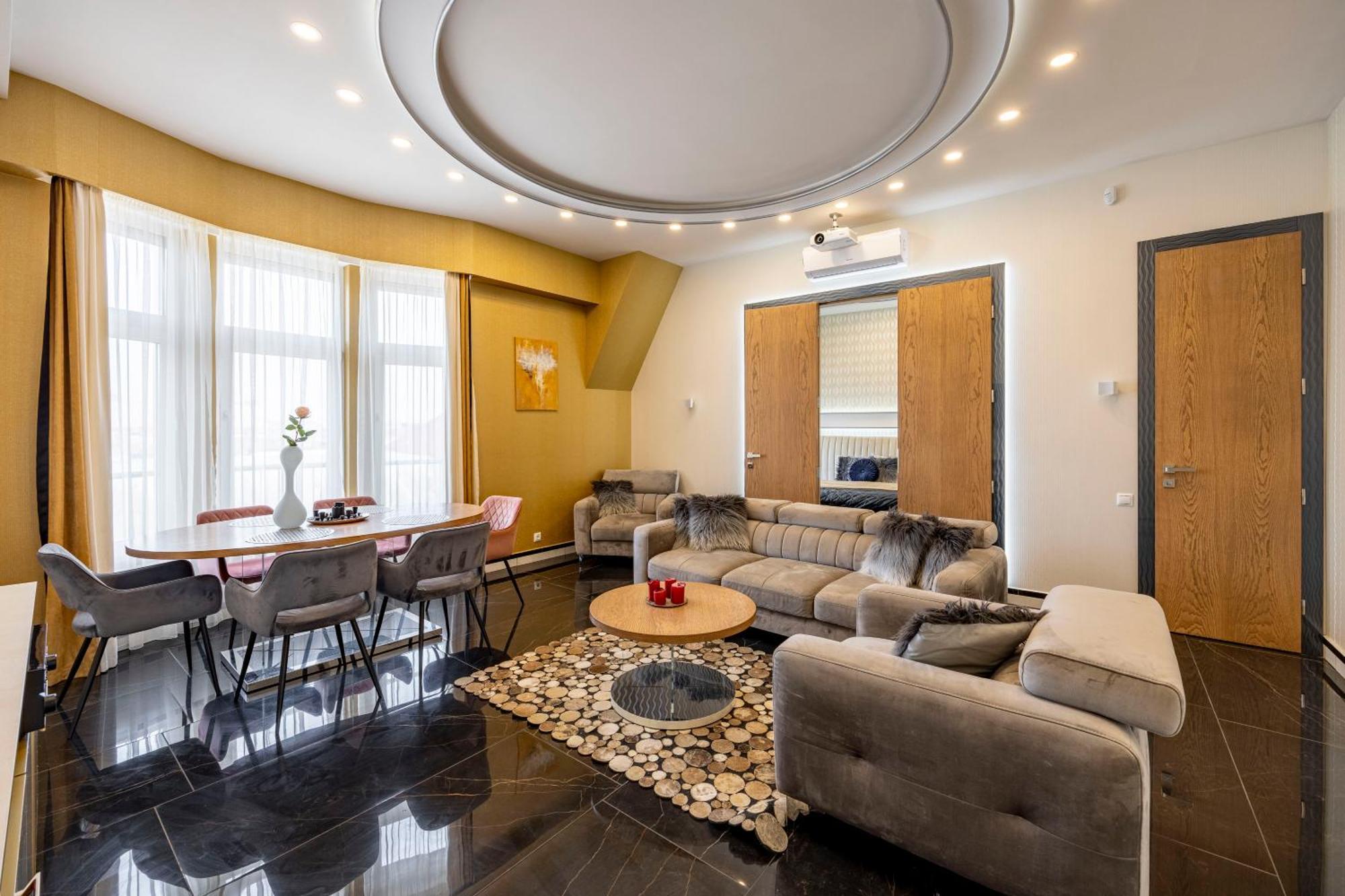 Luxury Royal Central Apartment By Prestige Homes بودابست المظهر الخارجي الصورة